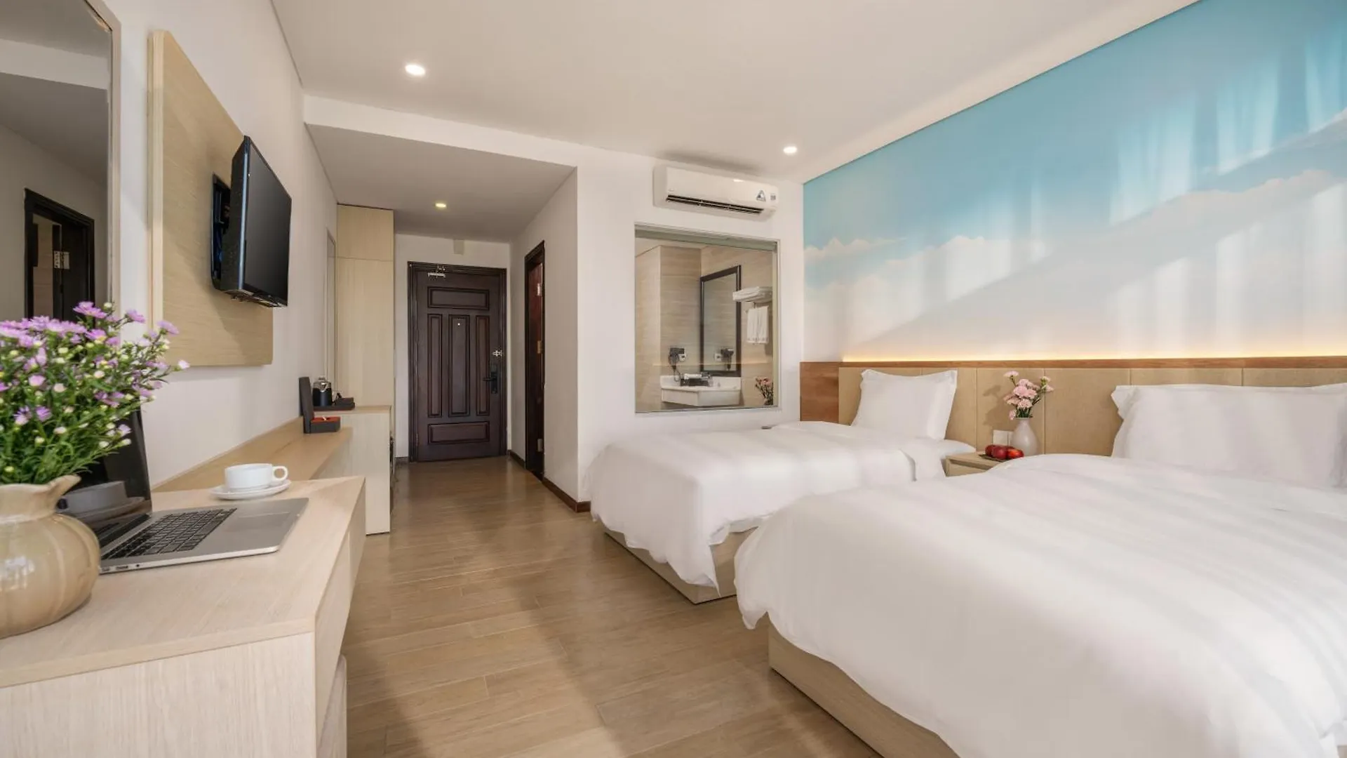 Lunar Hotel Danang 4*, Đà Nẵng