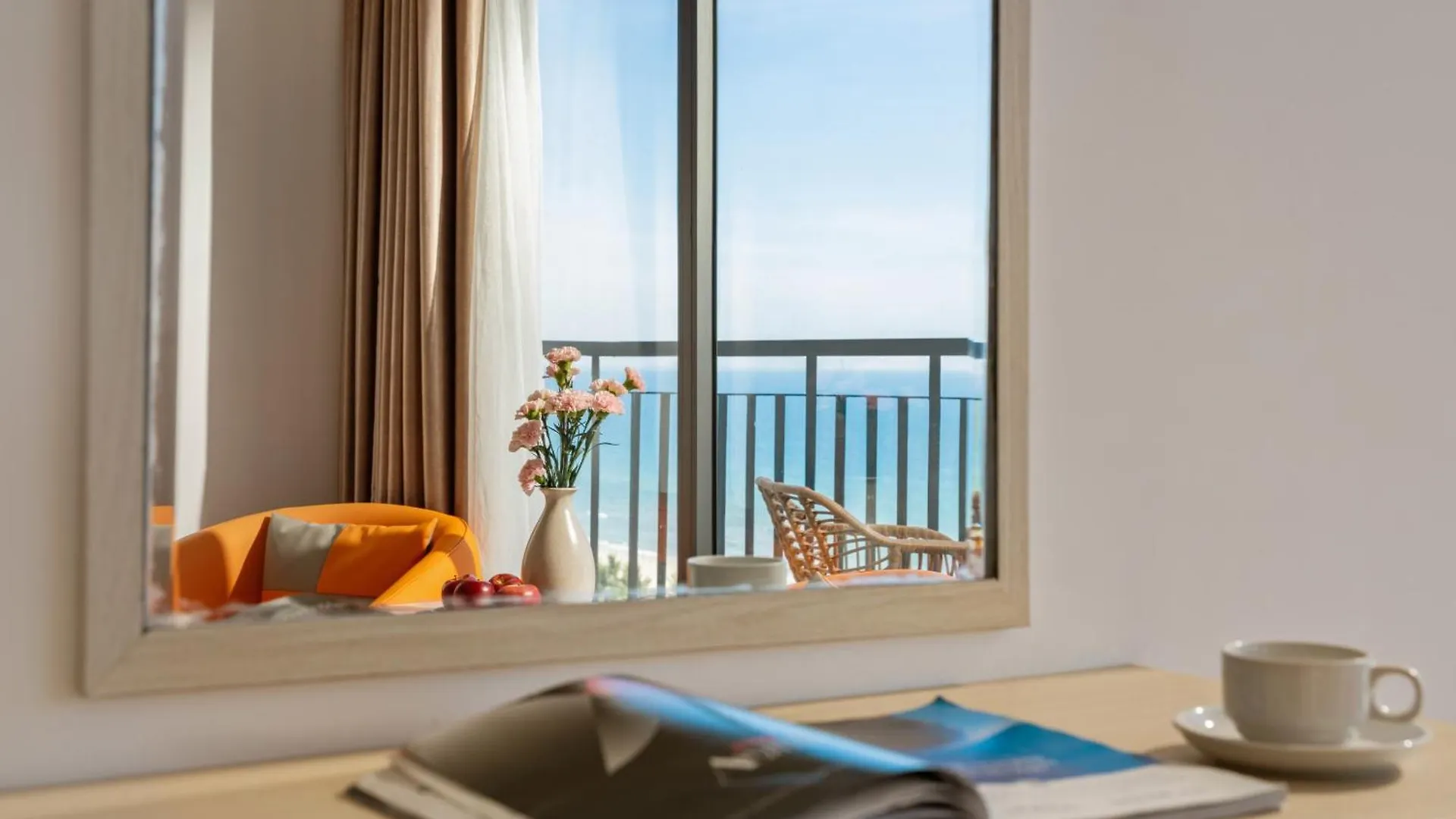 Lunar Hotel Danang Đà Nẵng