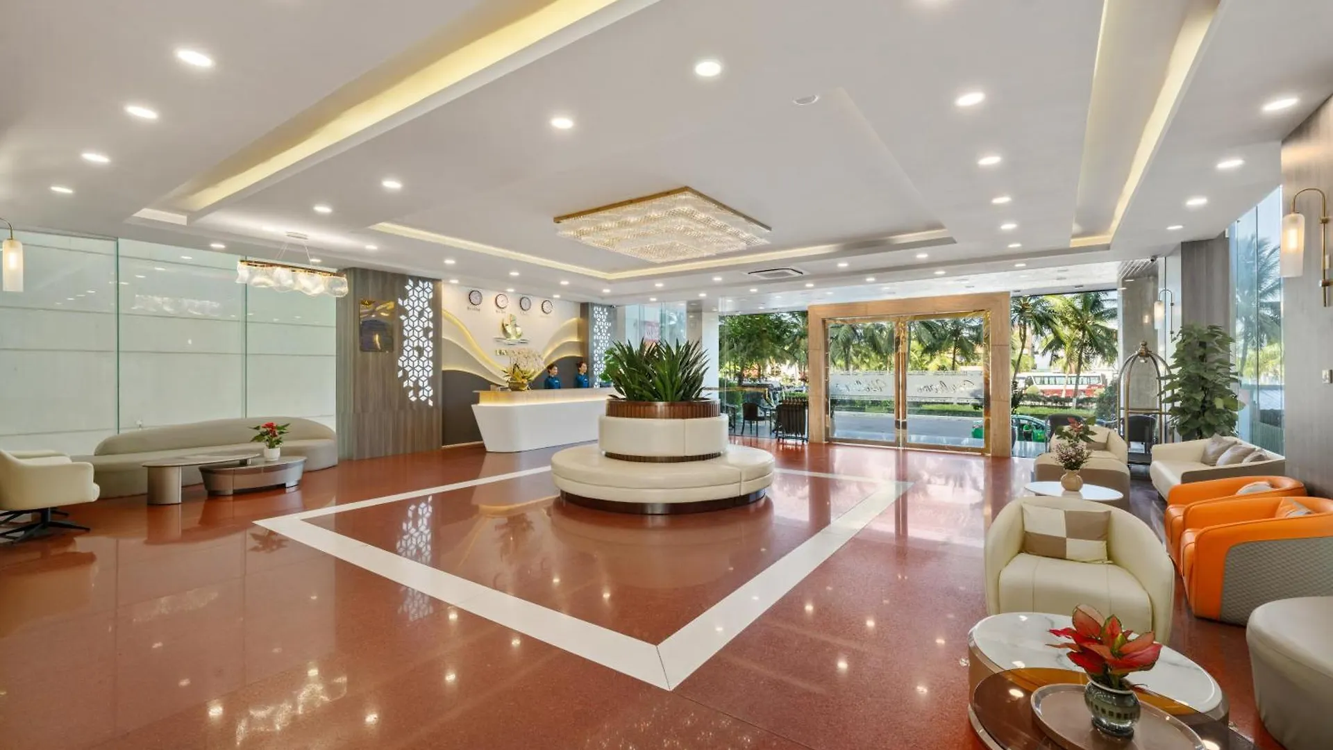 Lunar Hotel Danang  Đà Nẵng