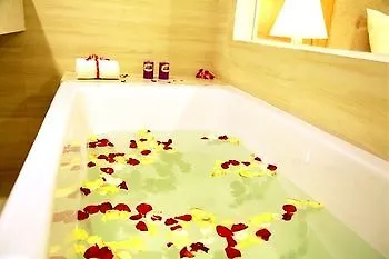 Lunar Hotel Danang 4*, Đà Nẵng